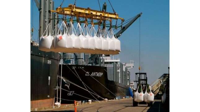 ขนส่งสินค้าอันตราย ท่าเรือประเทศไทย โลจิสติกส์เคมีภัณฑ์